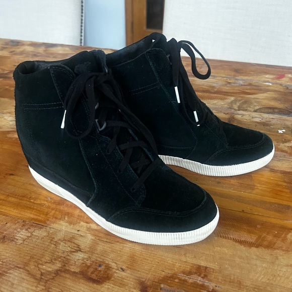 Sorel Out N About Black Wedge Bootie Sneaker Size 9 - Picture 4 of 11